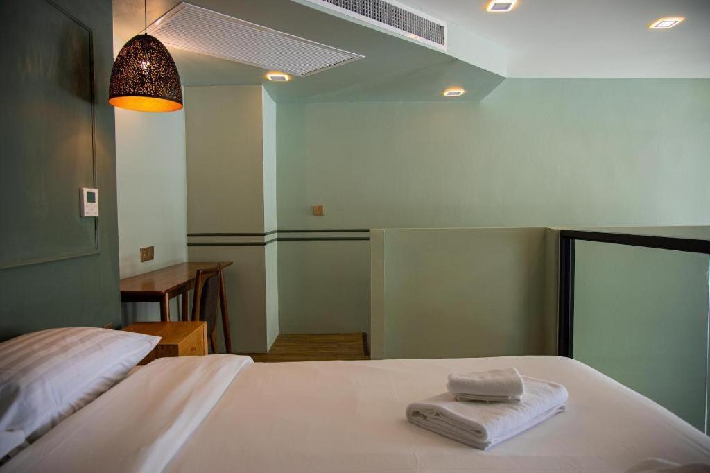 Eco Cozy Beachfront Resort Chaam Hua Hin Exteriér fotografie